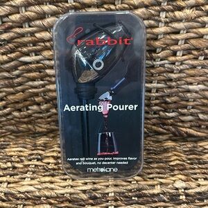Rabbit Aerating Pourer
